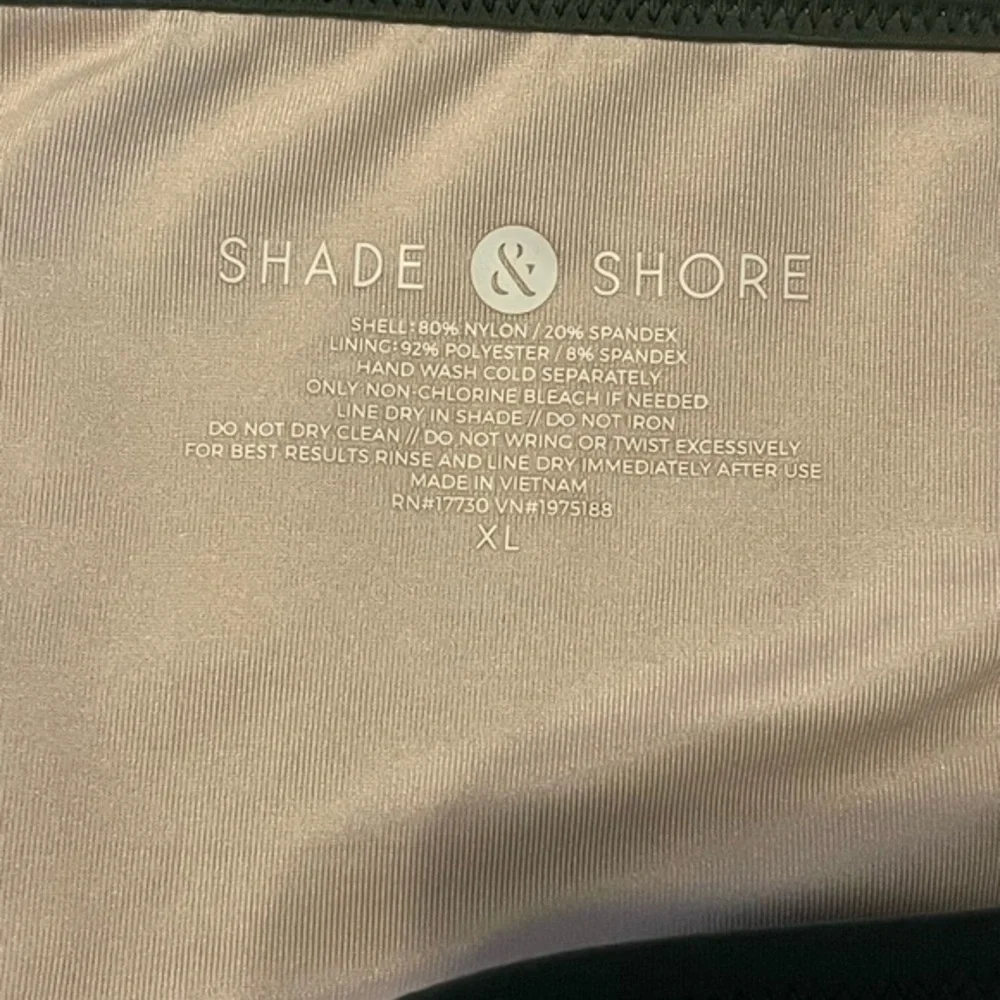 Shade & Shore euc shade